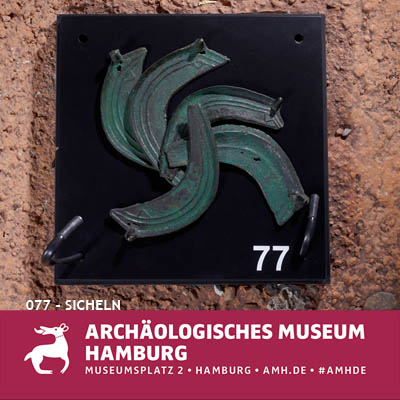 Hortfund mit fünf Sicheln Alter: 1 200 v.Chr. (Bronzezeit) Fundort: Daerstorf bei Neu Wulmstorf, Kr. Harburg