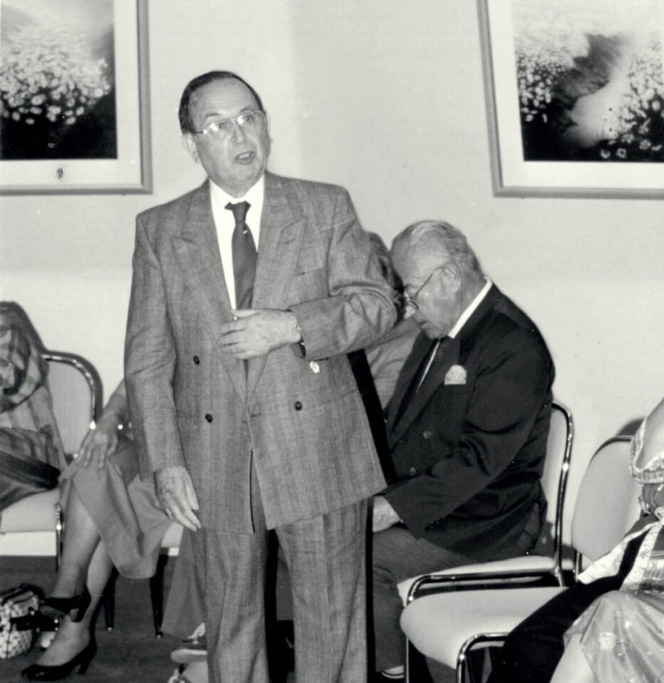 Julius Beer bei einem Besuch in Harburg 1990
