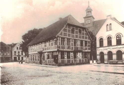 historisch Fotografie des alten Fachwerkgebäudes, das das Rathaus von Winsen beherbergte